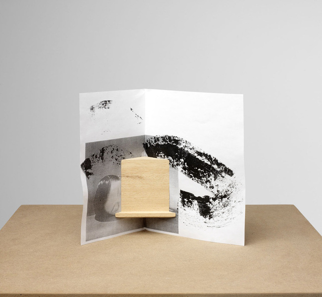  Feeling into being, 2008, paper and wood, 48 cm x 48 cm x 80 cm.