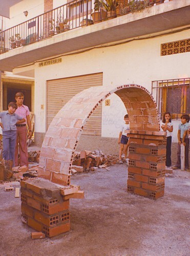 Thin brick vault without timber formwork