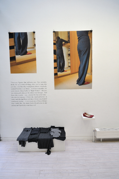 The situal self: fashioning identity discourses and loved objects