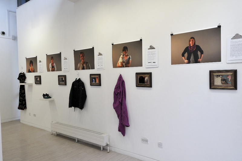 The situal self: fashioning identity discourses and loved objects