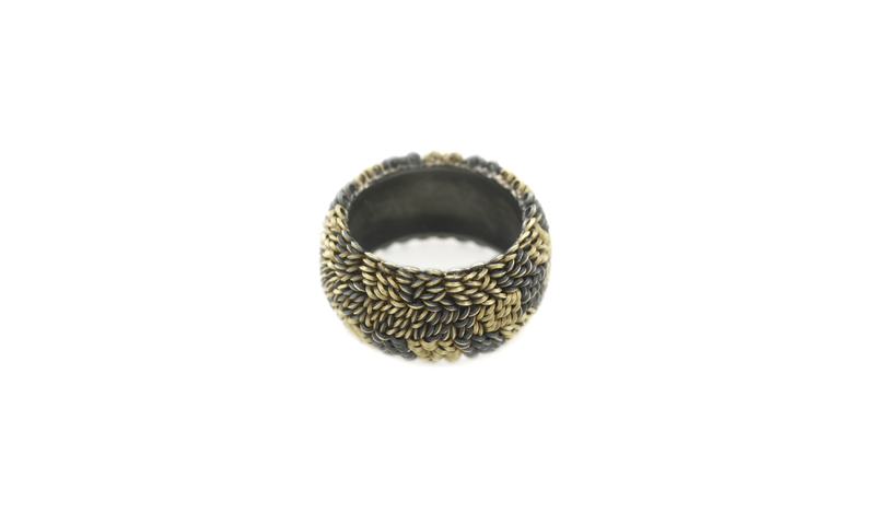 Lenticular Zollner Illusion Ring - Oxidised silver, 18ct yellow and white gold 2017