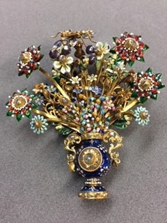 research material at the museum of London.  Kinetic en tremblant brooch