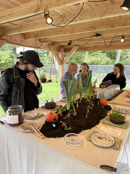 Dish the Dirt: Empowering people to make connections between the food they eat and the soil it is grown in.