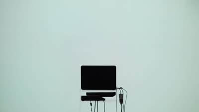 Action at a Distance: Reformatting the Paradigm of Spectatorship through Virtual Gestures and Audio-Visuals