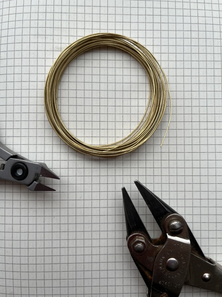 satin stich in gold