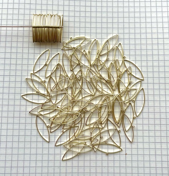 satin stich in gold