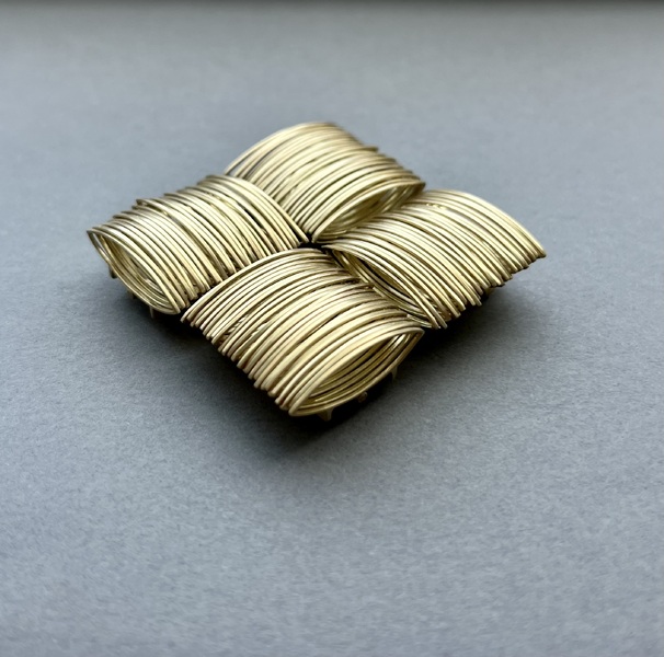 satin stich in gold