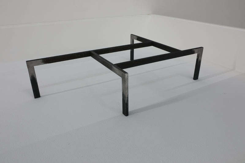 vitrine (model, steel, magnets)